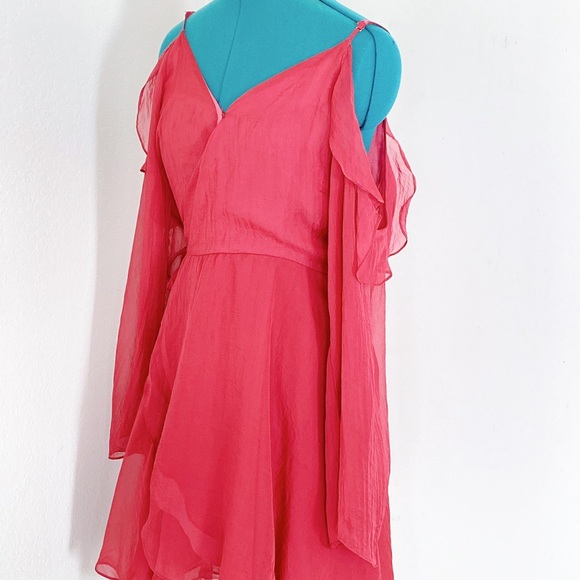 Sheer Women’s Open Shoulder Long Sleeve Chiffon Minidress Kori America S - Picture 2 of 5